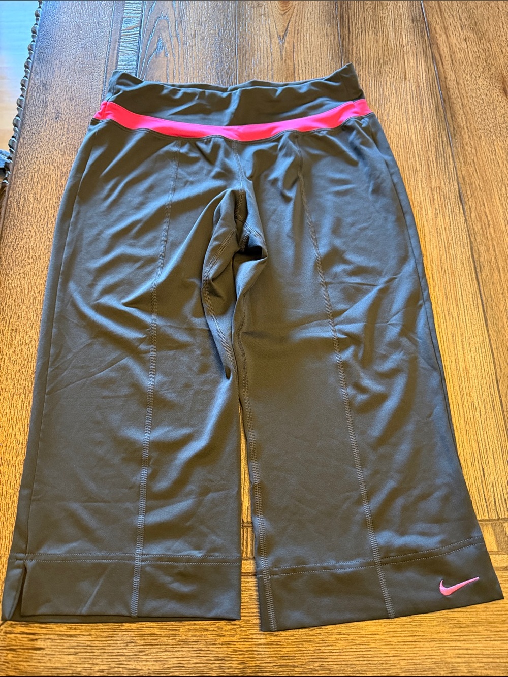 Nike Dri-Fit Regular Fit Black Capri Pants with Pink Waistband and Swoosh